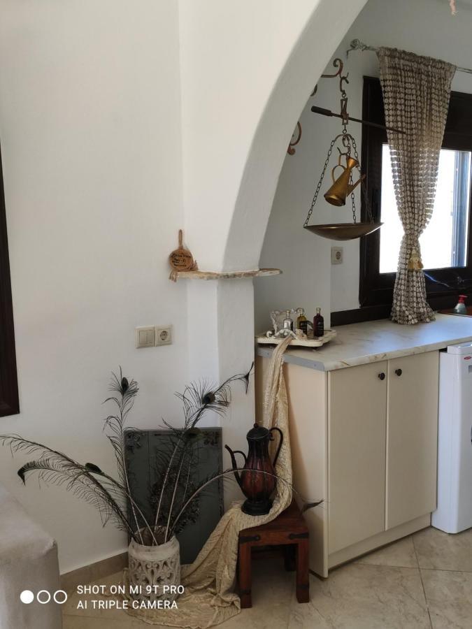 Bella Vista Apartment Каміларіон Екстер'єр фото